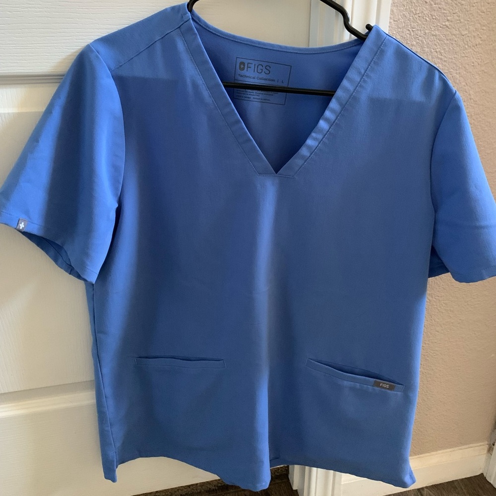 Figs Scrub Top